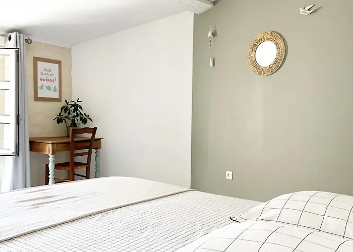 Le 19 Rue **,Maison de charme proche du Puy du Fou